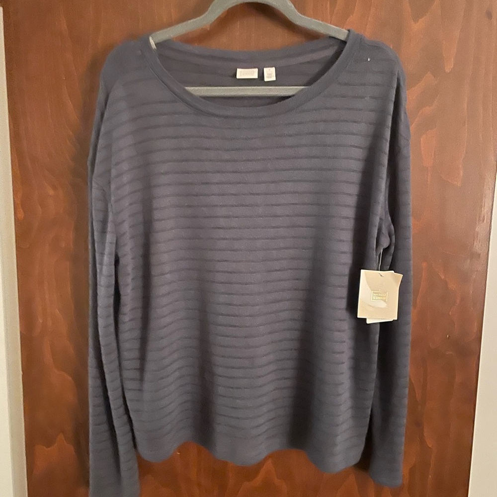 NWT women’s 14th & union sweater medium